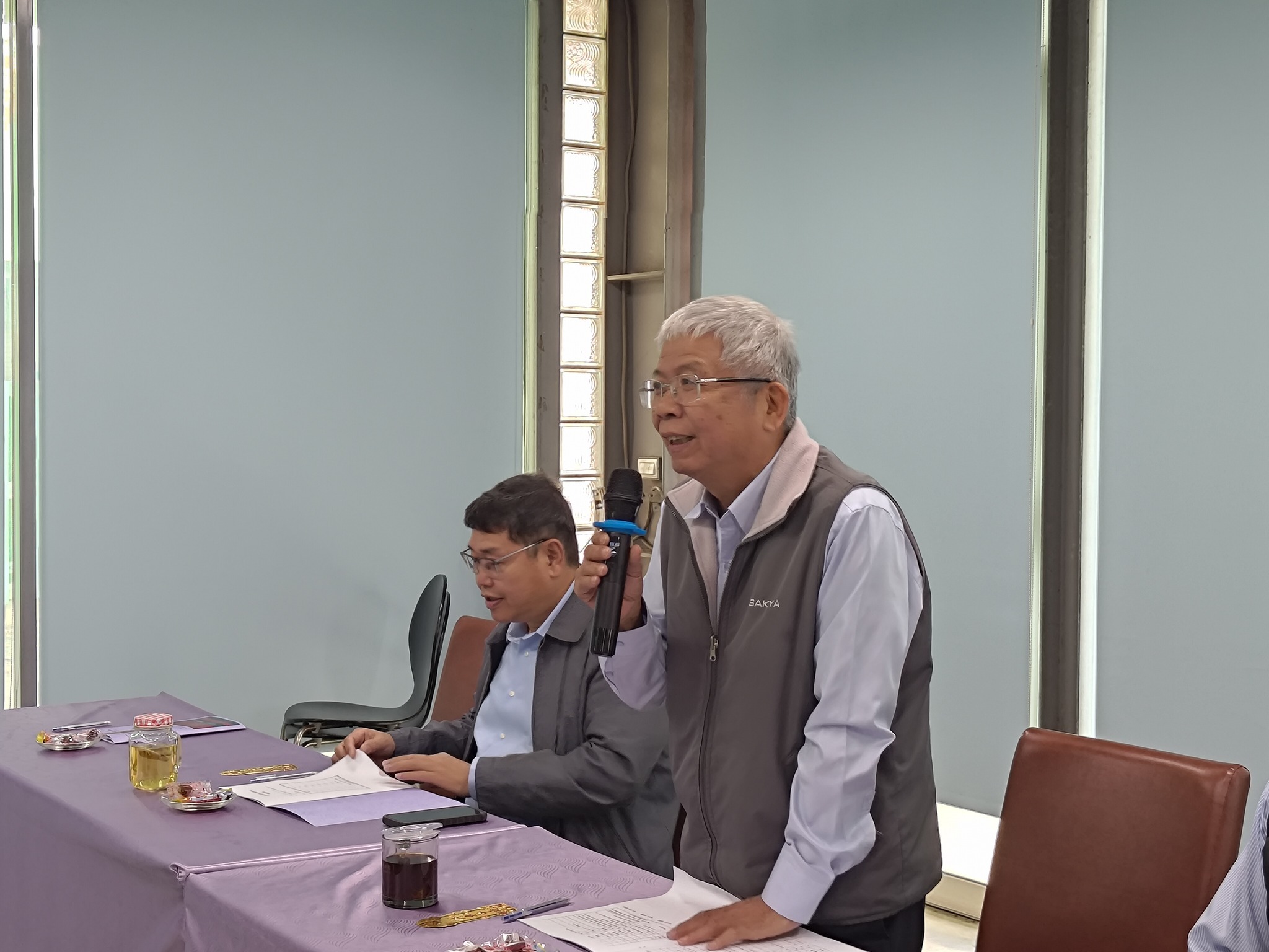 可能是讀書和文字的圖像