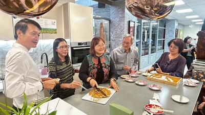 彰化縣校友會參訪佶鑫琺瑯股份有限公司活動圖片